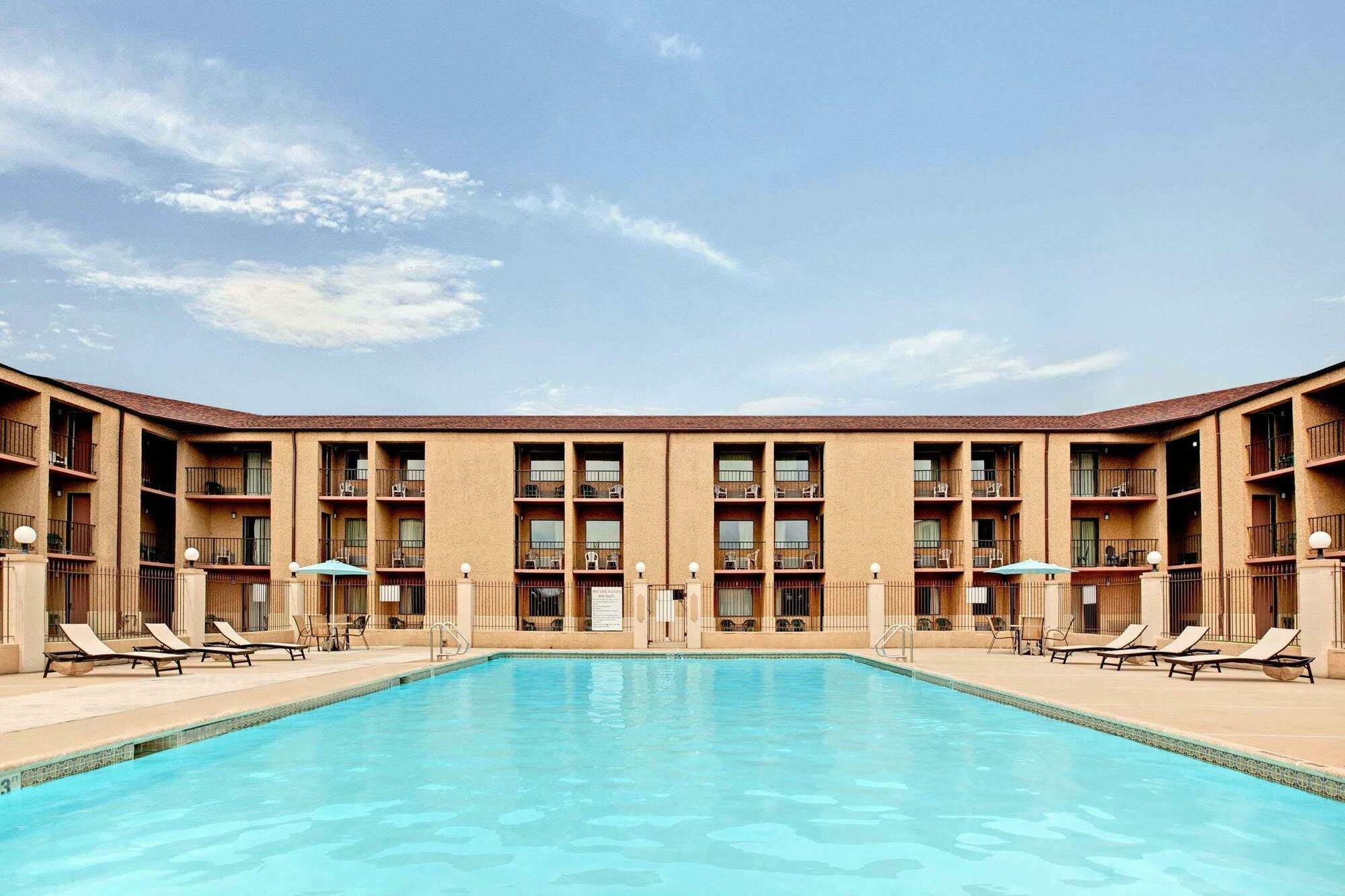 Howard Johnson By Wyndham Blackwood Near Philadelphia Exteriör bild